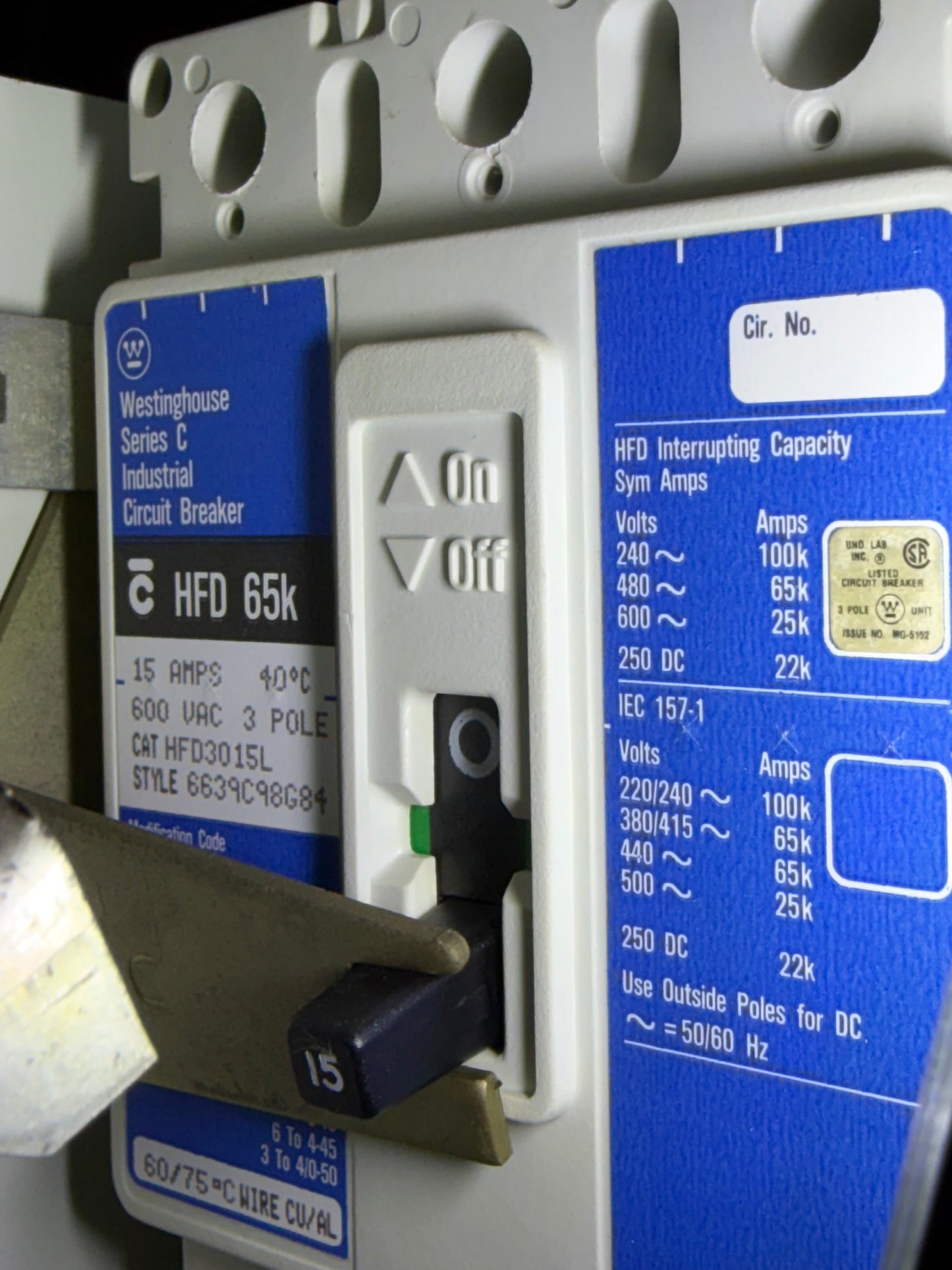 CB-41: 15 A molded-case circuit breaker — HFD3015L. nameplate photograph 2.