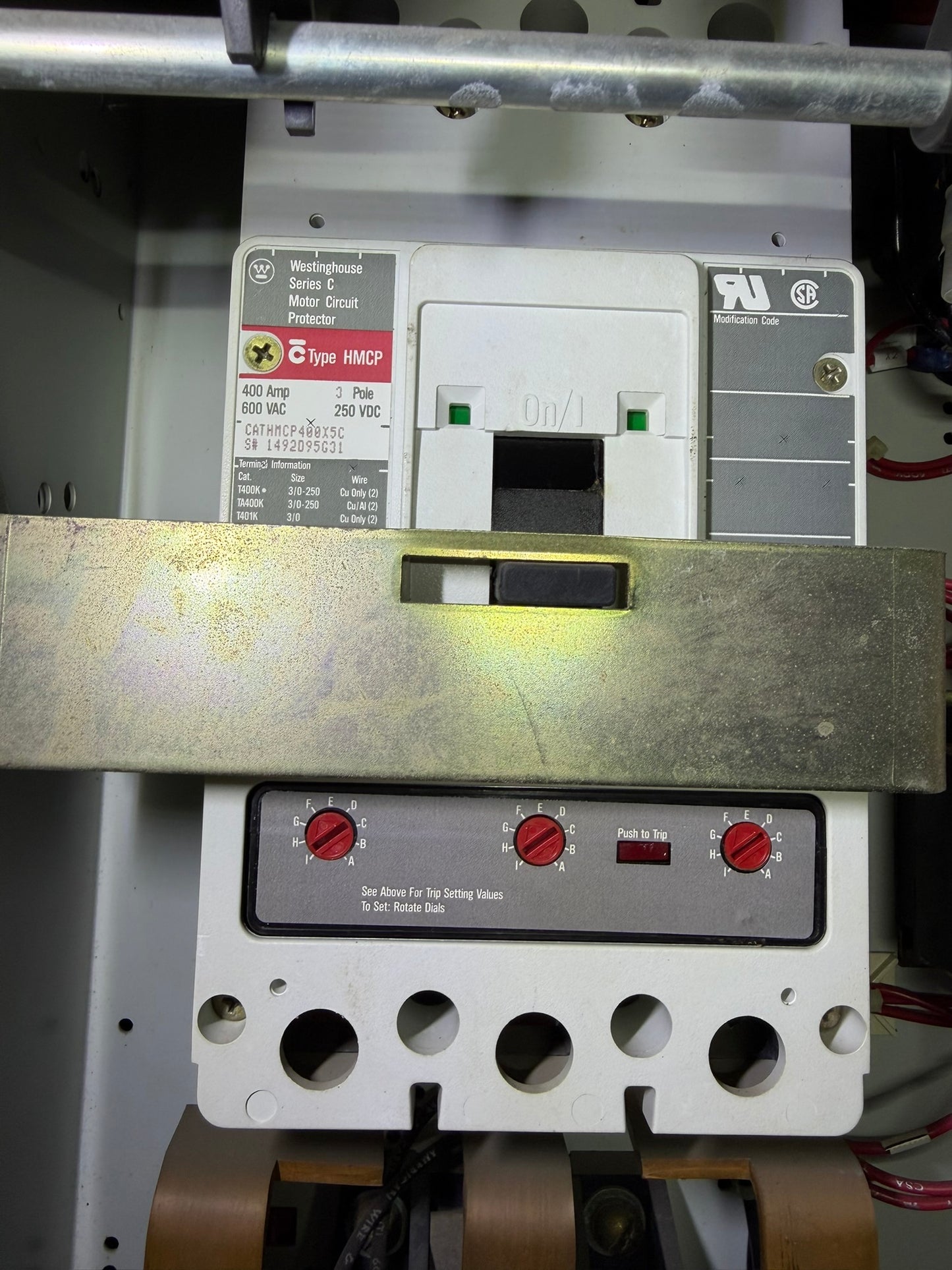 MC-37: 400 A motor circuit protector — HMCP400X5C. nameplate photograph 2.