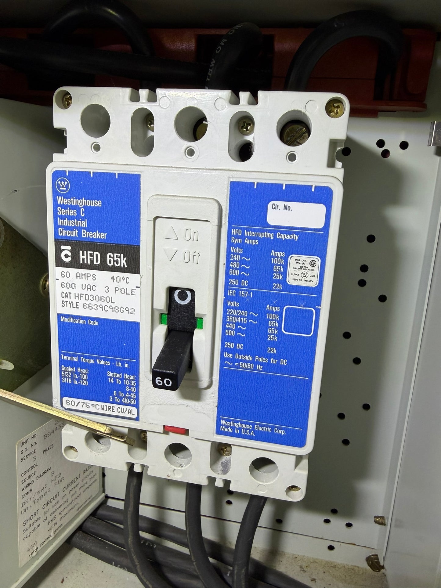 CB-04: 60 A molded-case circuit breaker — HFD3060L. overview / nameplate photograph 1.