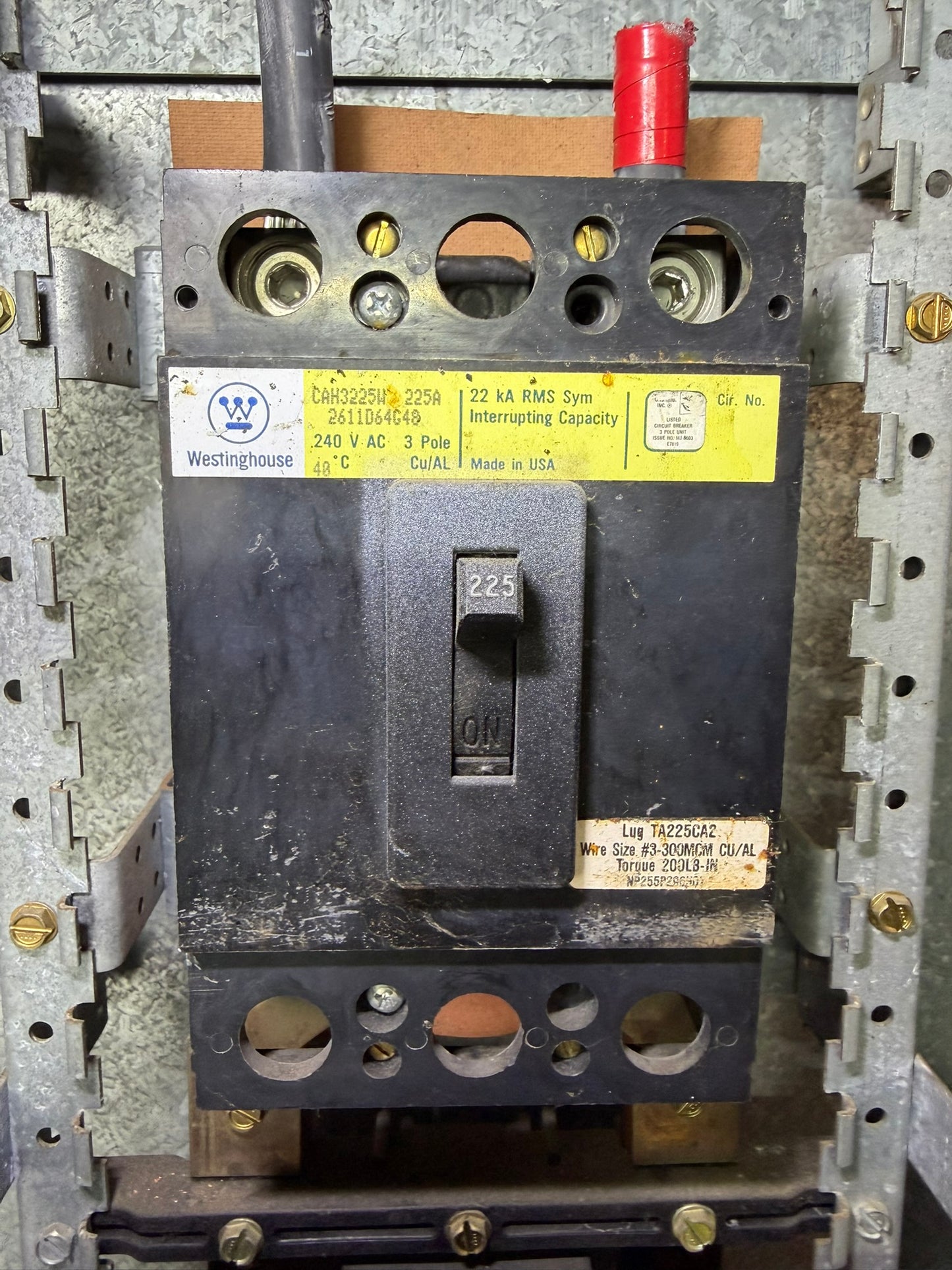 CB-15: 225 A legacy circuit breaker — CAH3225W. overview / nameplate photograph 1.