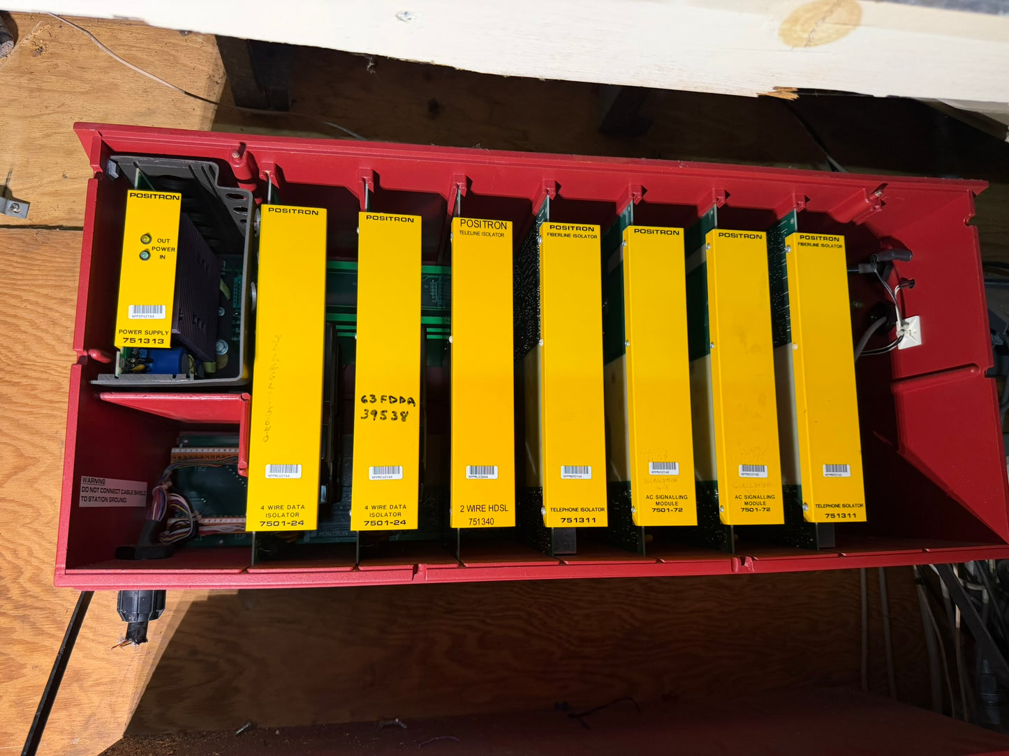 CC-06: Positron Fiberline / Teleline isolation panel 1. overview photograph 1.