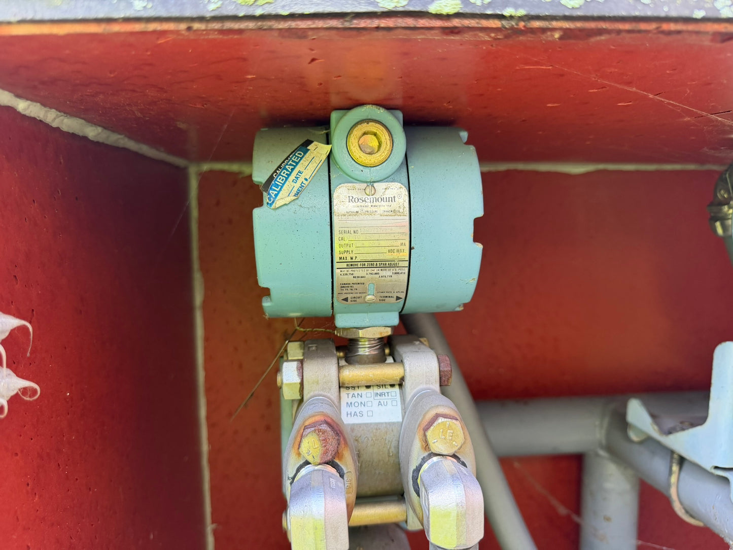 IN-03: Rosemount 1151 differential-pressure transmitter, 0-150 in H2O. overview photograph 1.