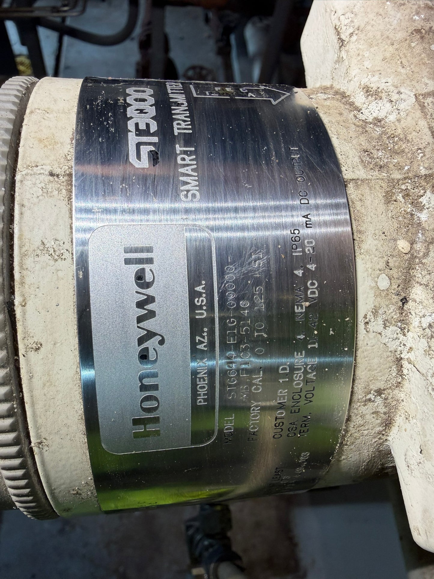 IN-22: Honeywell ST3000 smart pressure transmitter. nameplate photograph 2.