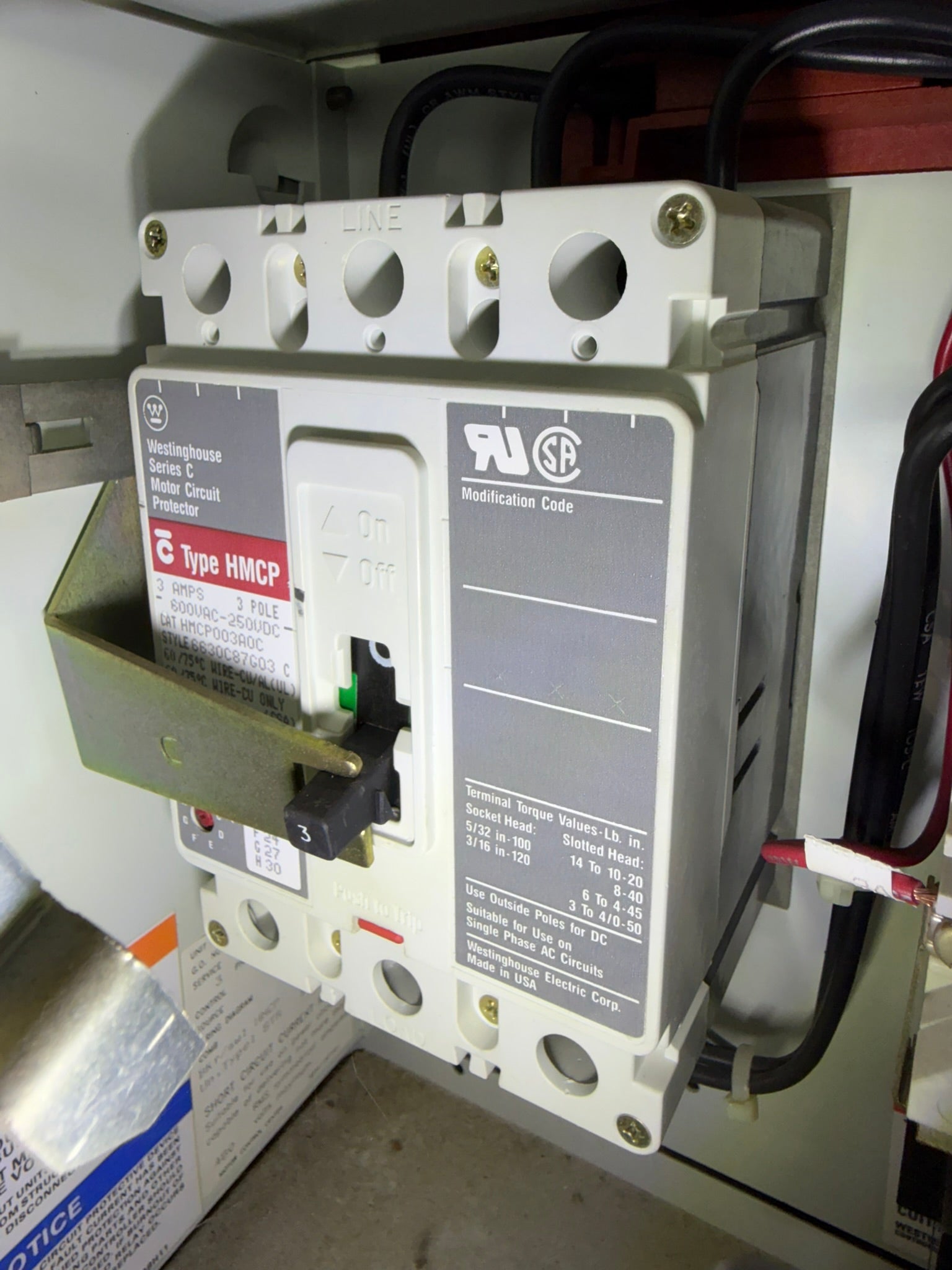 MC-20: 3 A motor circuit protector — HMCP003A0C. overview / nameplate photograph 1.
