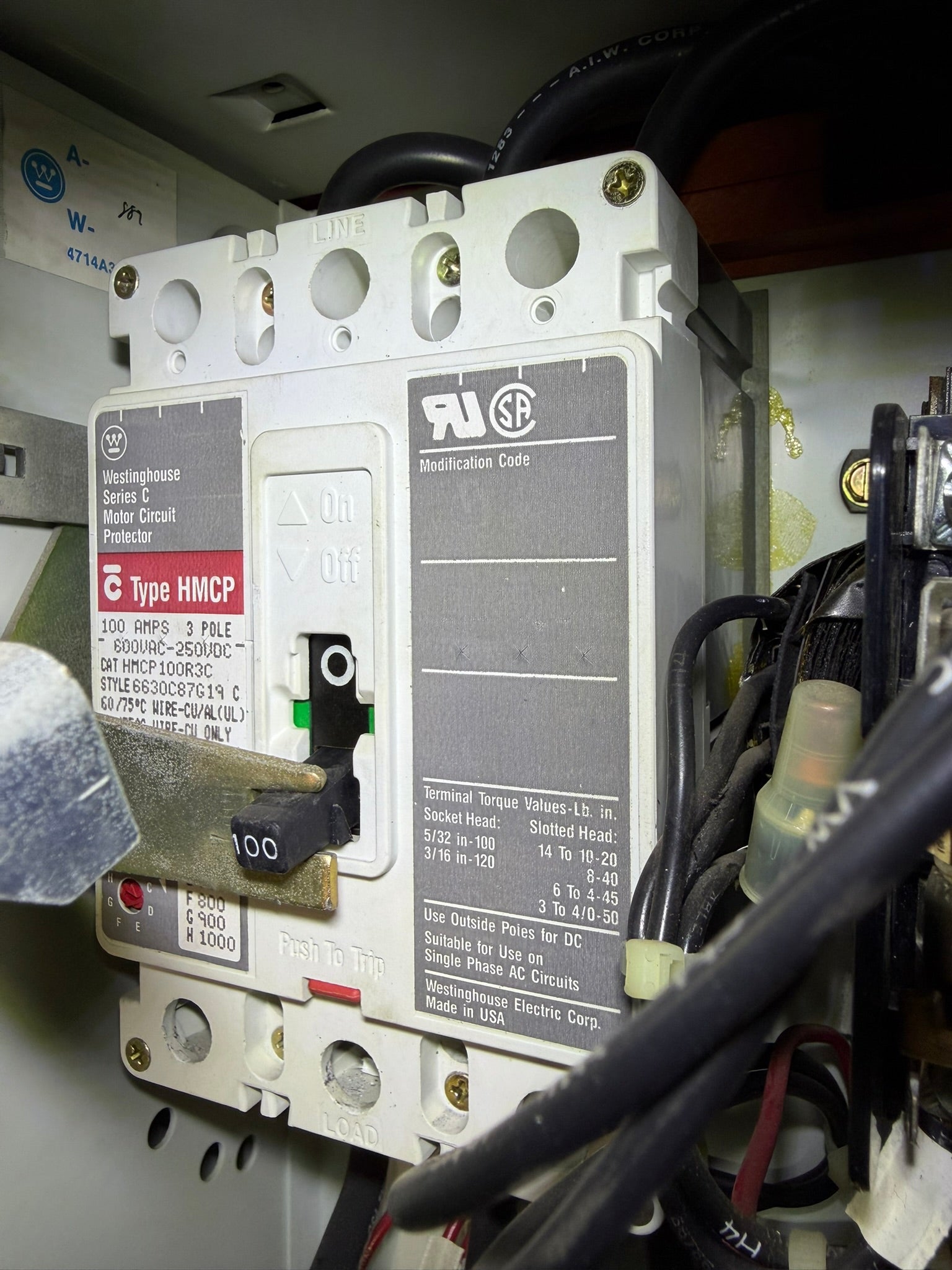 MC-24: 100 A motor circuit protector — HMCP100R3C. overview / nameplate photograph 1.