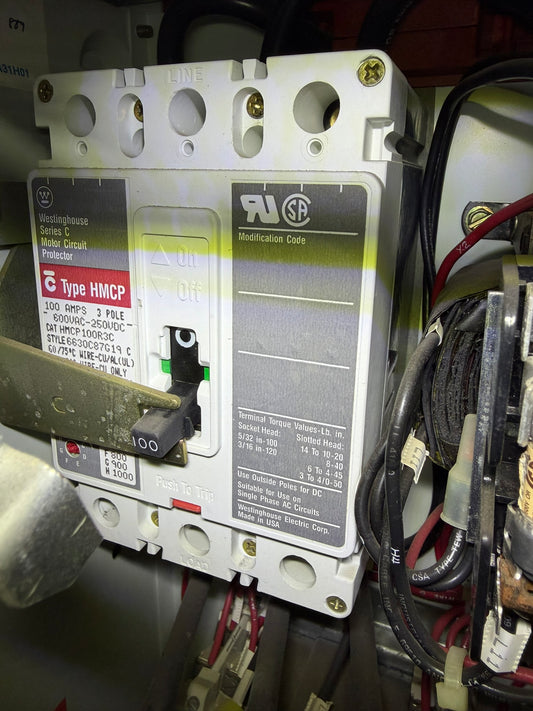 MC-26: 100 A motor circuit protector — HMCP100R3C. overview / nameplate photograph 1.