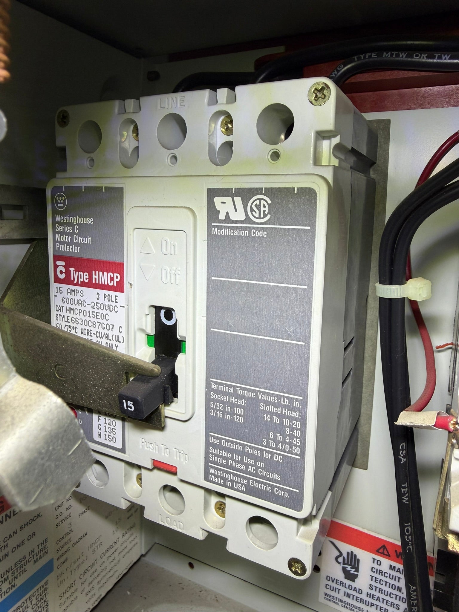 MC-27: 15 A motor circuit protector — HMCP015E0C. overview / nameplate photograph 1.