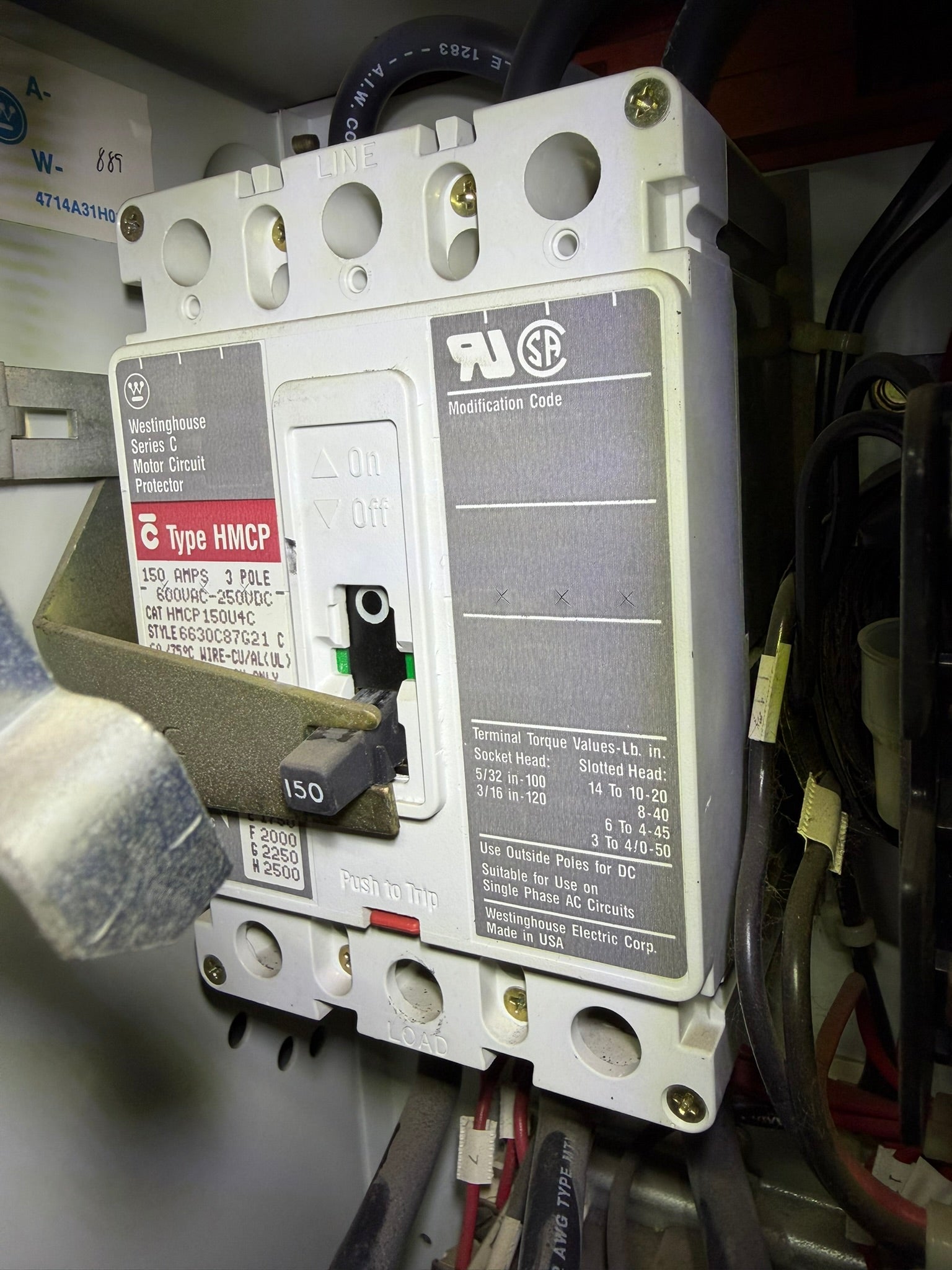 MC-28: 150 A motor circuit protector — HMCP150U4C. overview / nameplate photograph 1.