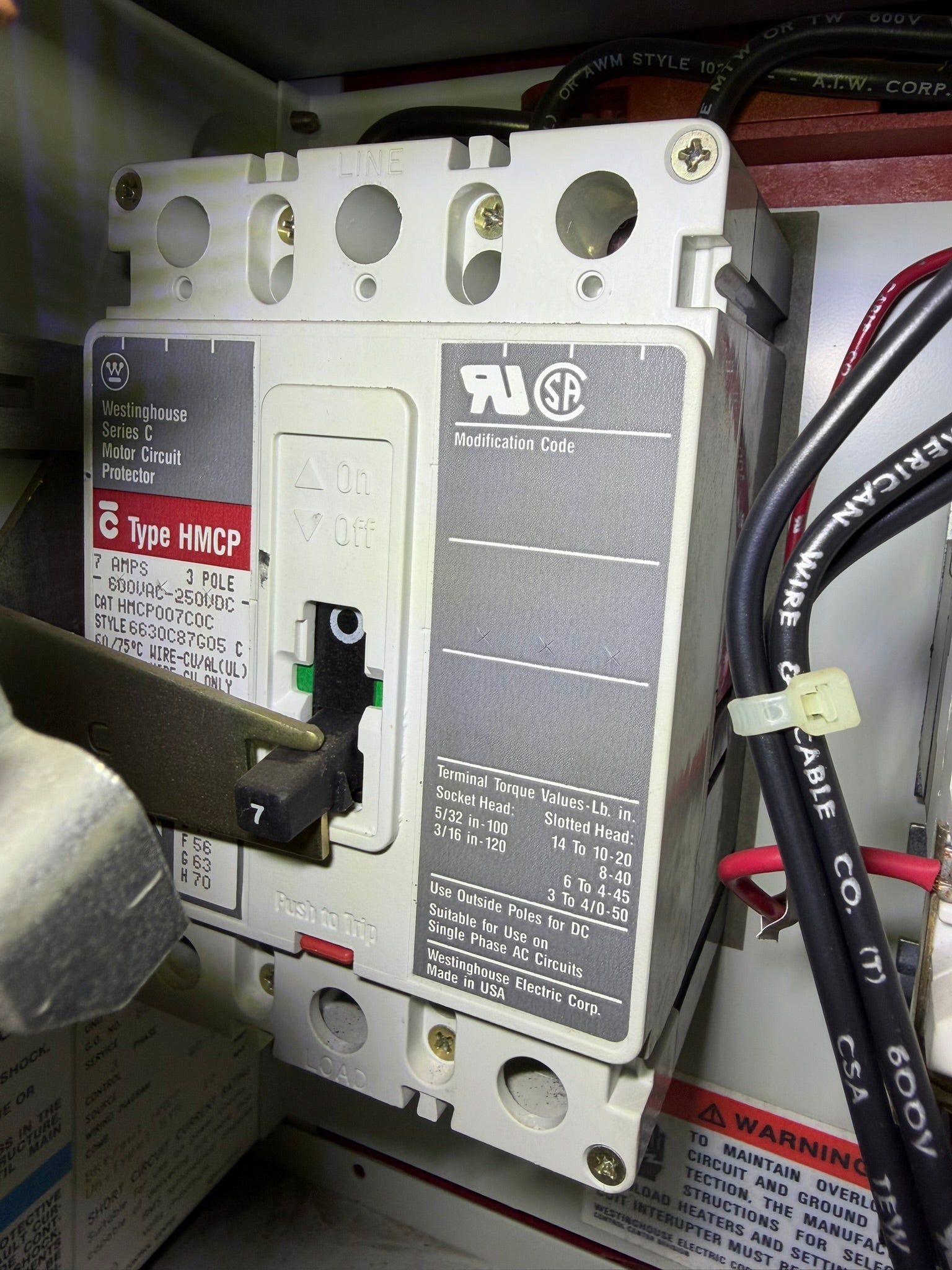 MC-33: 7 A motor circuit protector — HMCP007C0C. overview / nameplate photograph 1.