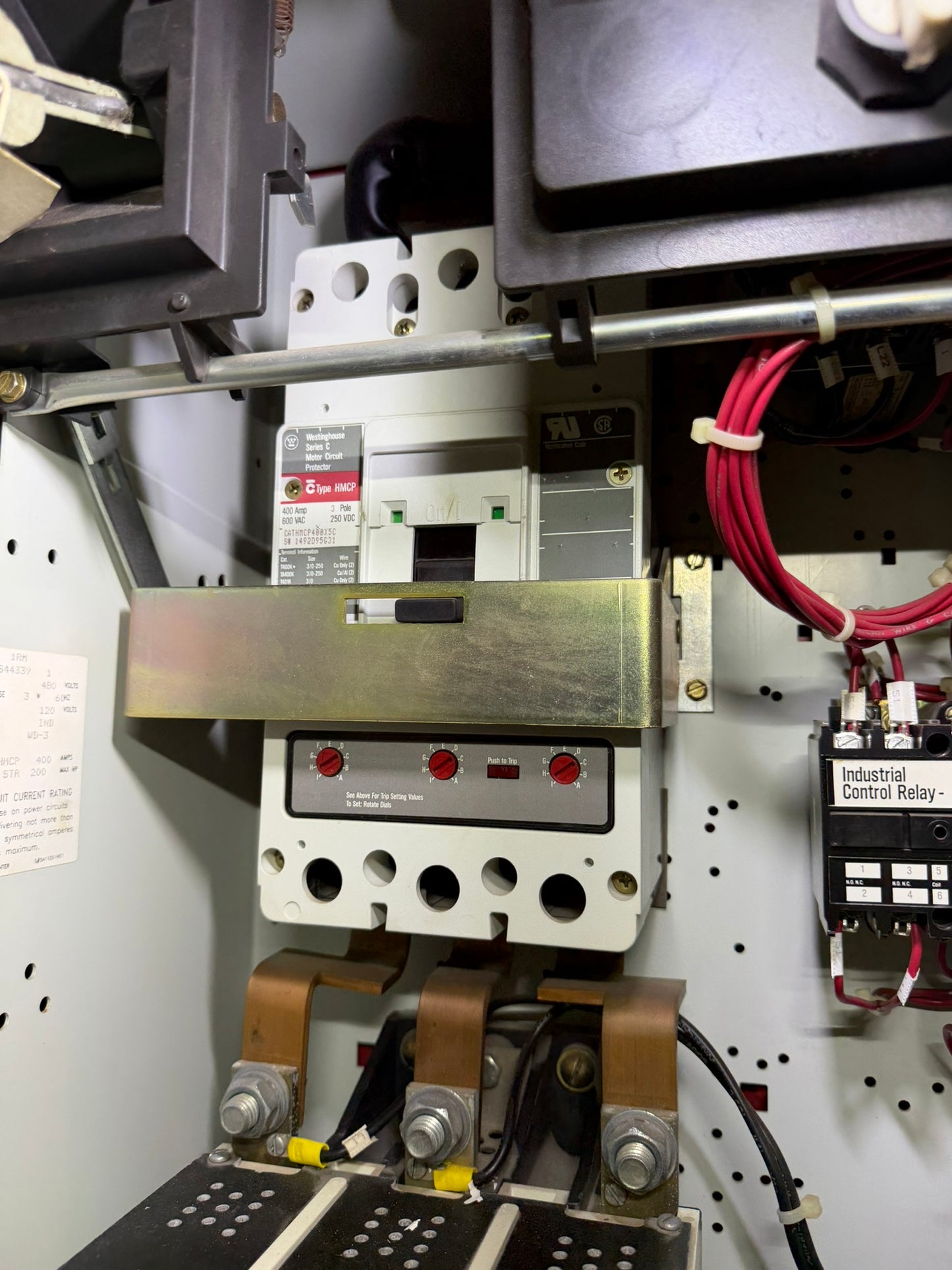 MC-36: 400 A motor circuit protector — HMCP400X5C. overview photograph 1.