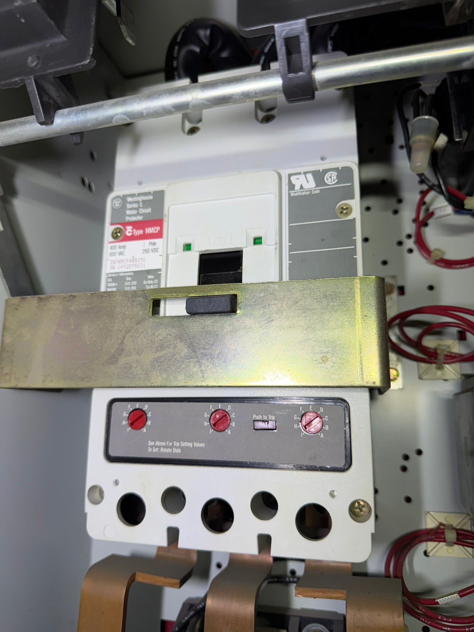 MC-37: 400 A motor circuit protector — HMCP400X5C. overview photograph 1.