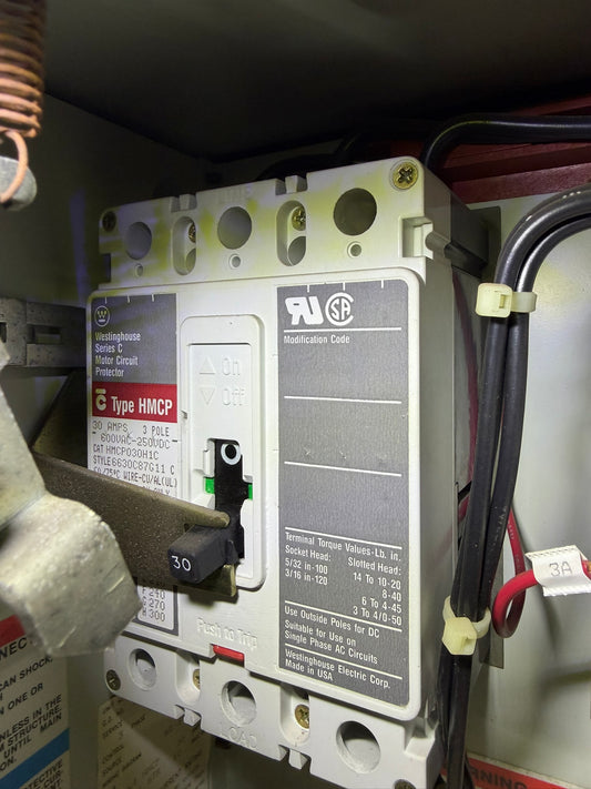 MC-46: 30 A motor circuit protector — HMCP030H1C. overview / nameplate photograph 1.