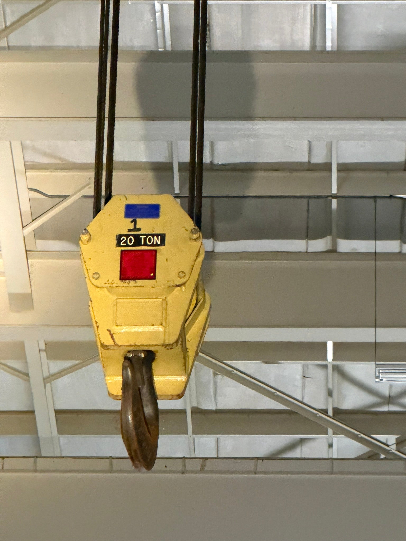 MP-03: Kranco 20-ton overhead bridge crane. detail photograph 5.