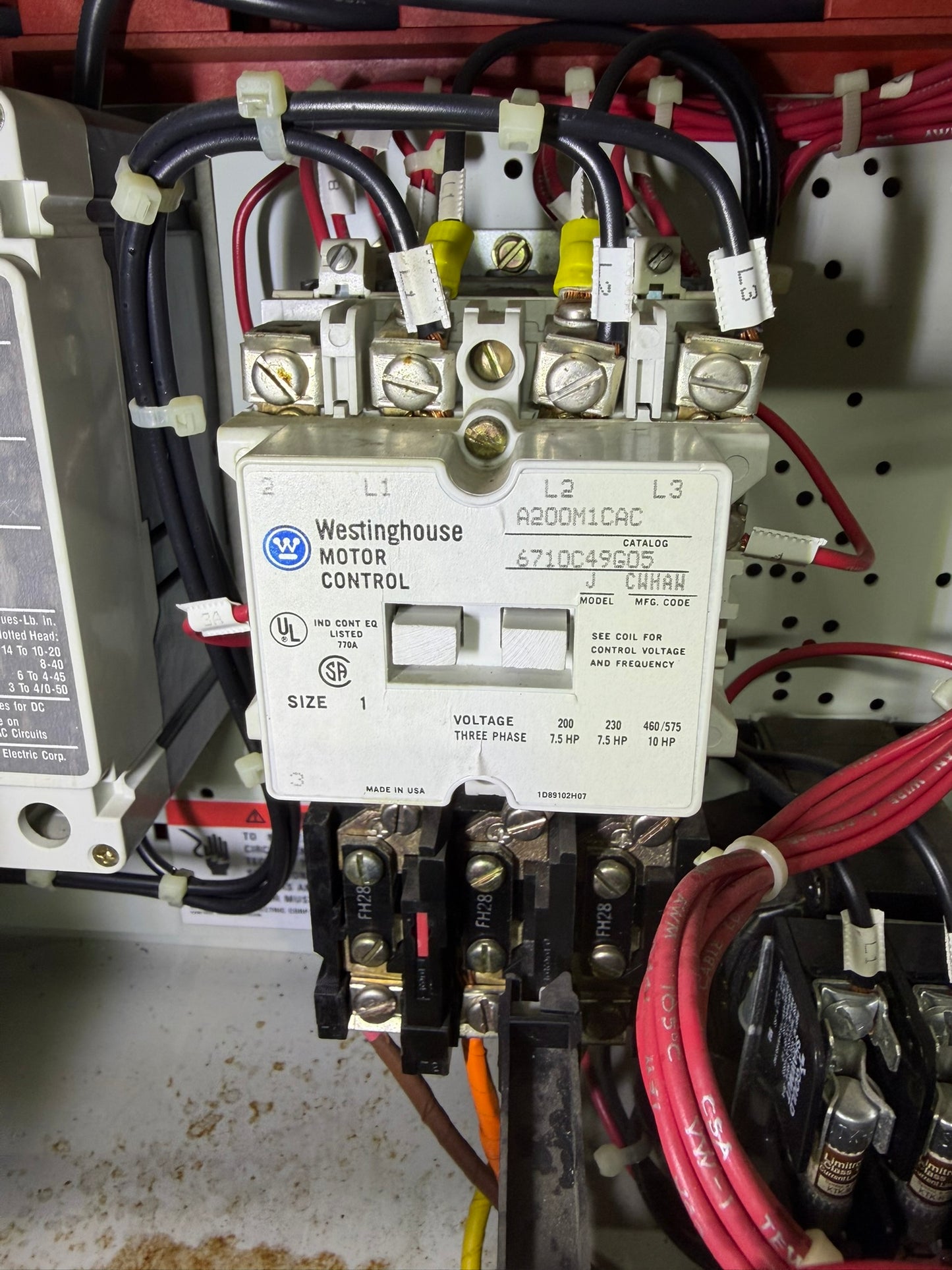 MS-18: NEMA size 1 motor starter — A200M1CAC. overview / nameplate photograph 1.