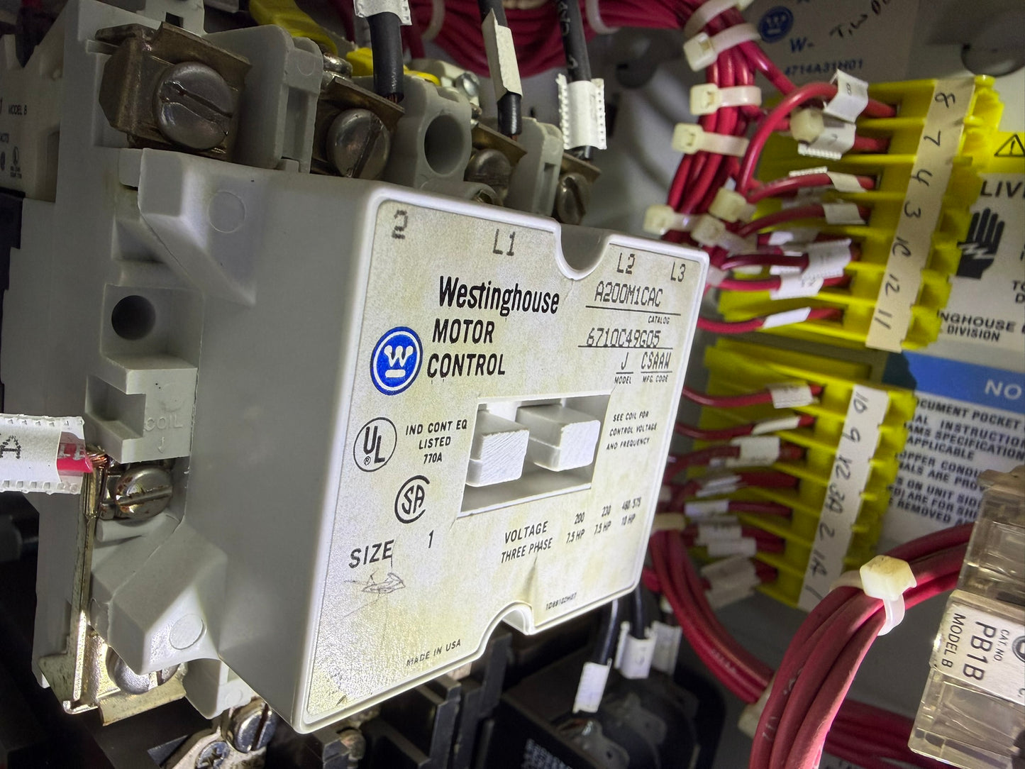 MS-28: NEMA size 1 motor starter — A200M1CAC. overview / nameplate photograph 1.