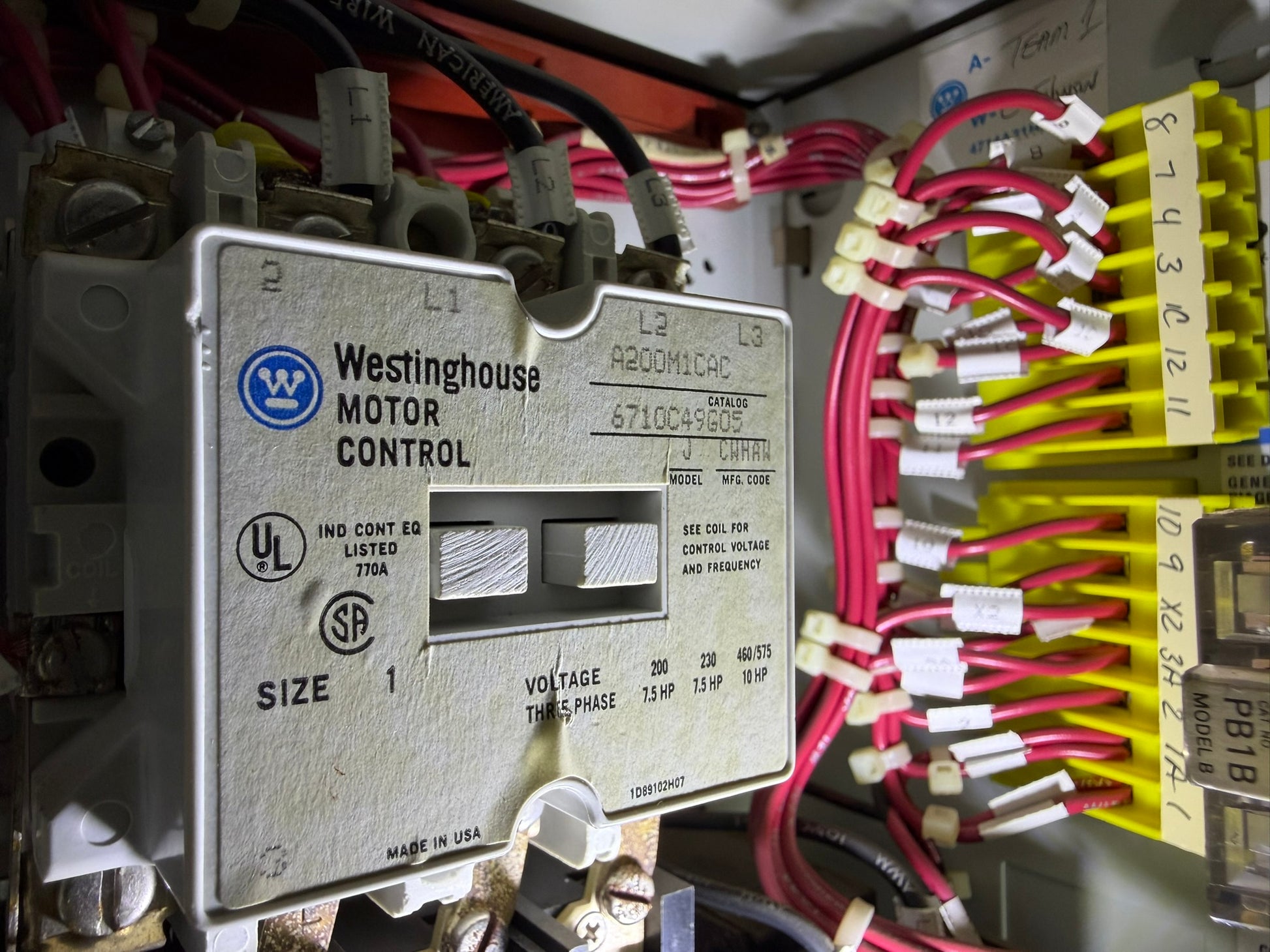 MS-32: NEMA size 1 motor starter — A200M1CAC. overview / nameplate photograph 1.