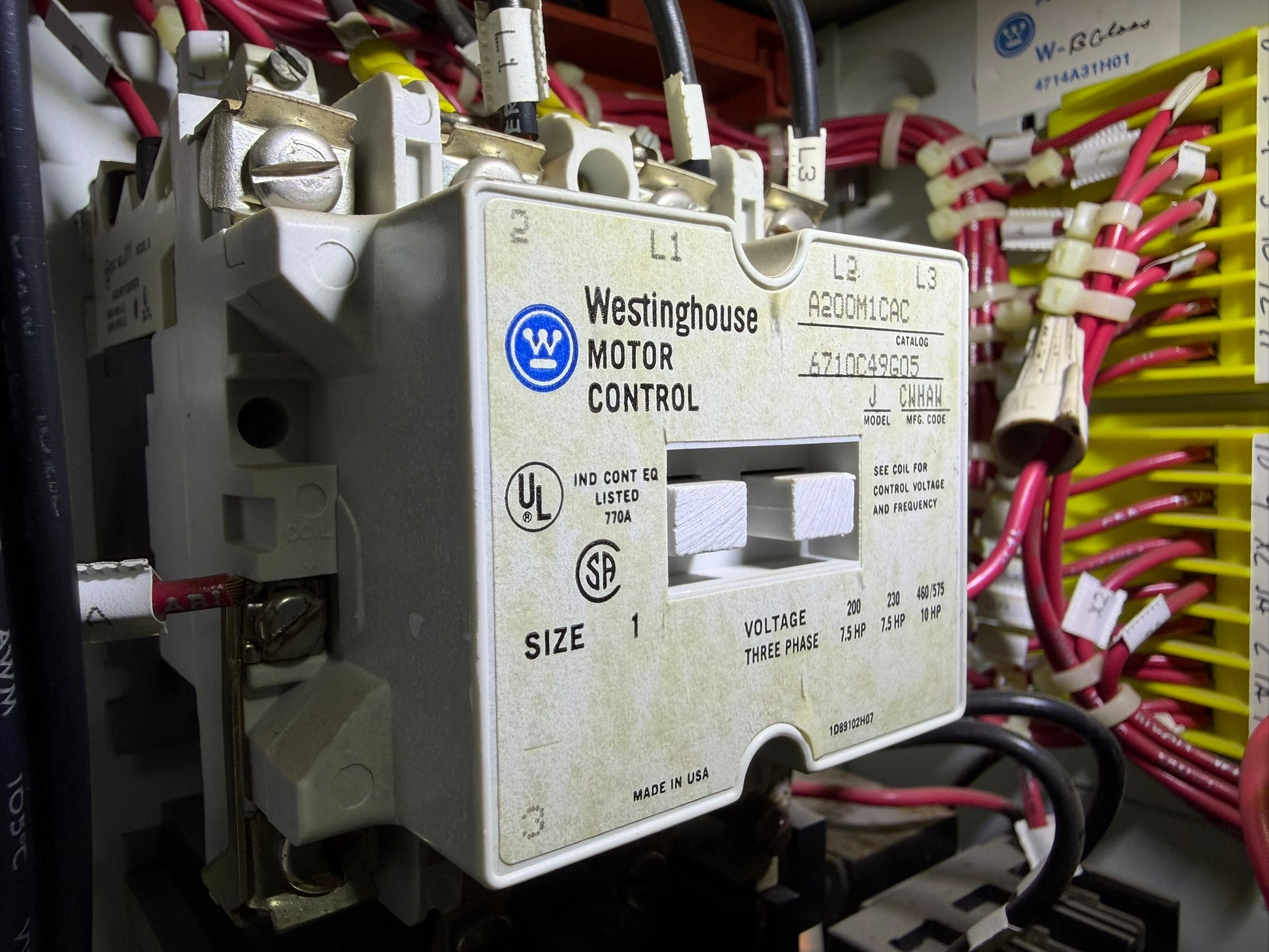 MS-33: NEMA size 1 motor starter — A200M1CAC. overview / nameplate photograph 1.