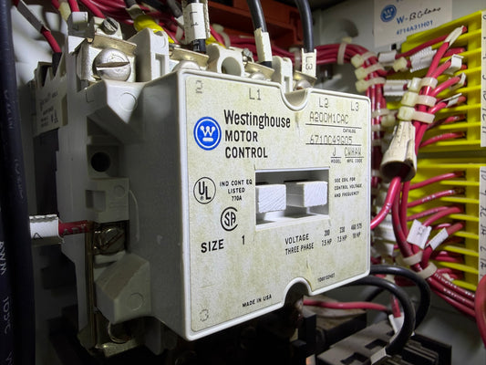 MS-33: NEMA size 1 motor starter — A200M1CAC. overview / nameplate photograph 1.