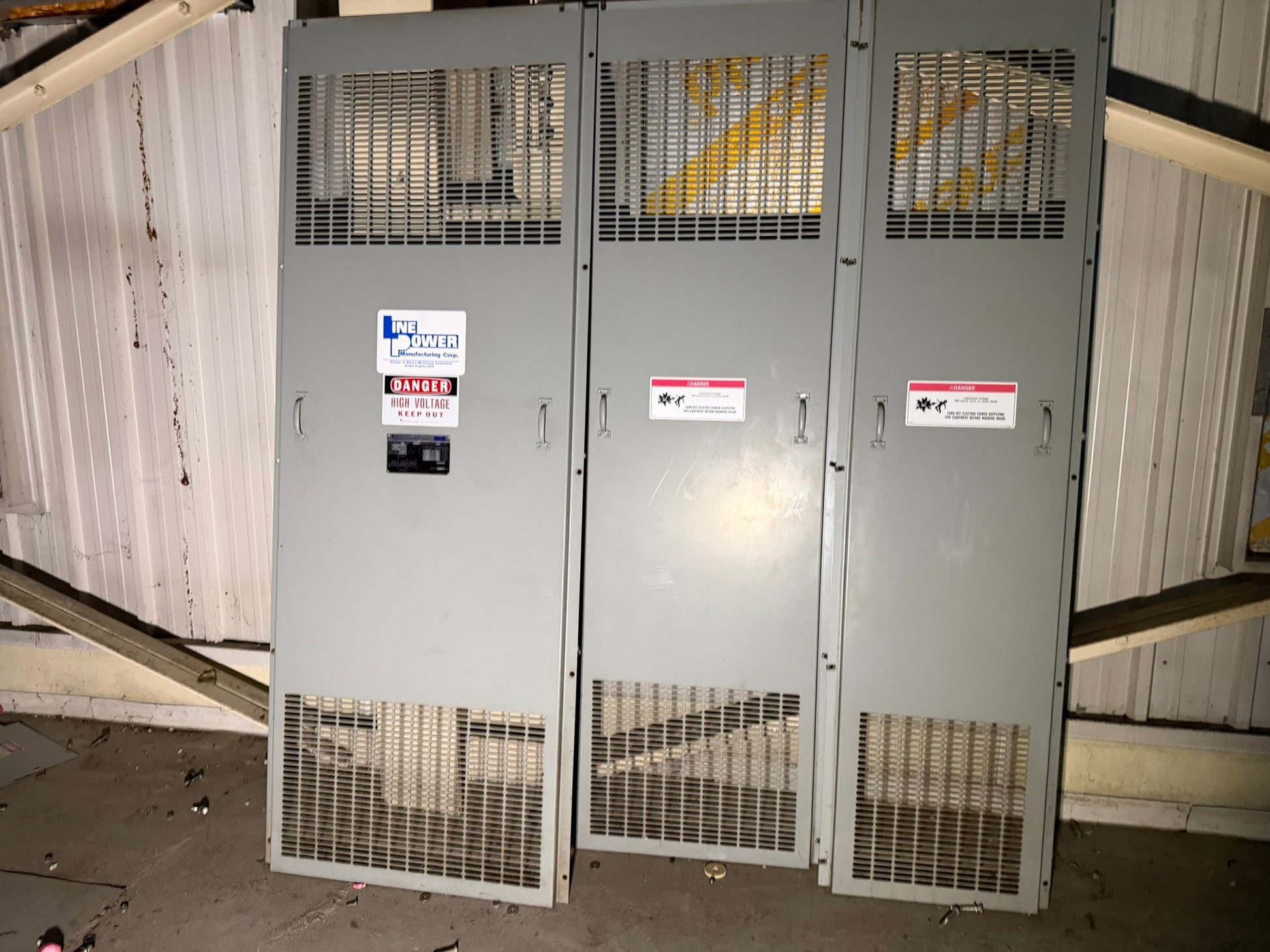 TR-01: Line Power 2,500/3,333 kVA dry-type motor-drive isolation transformer — 13.8 kV to 480Y/277 V. overview photograph 1.