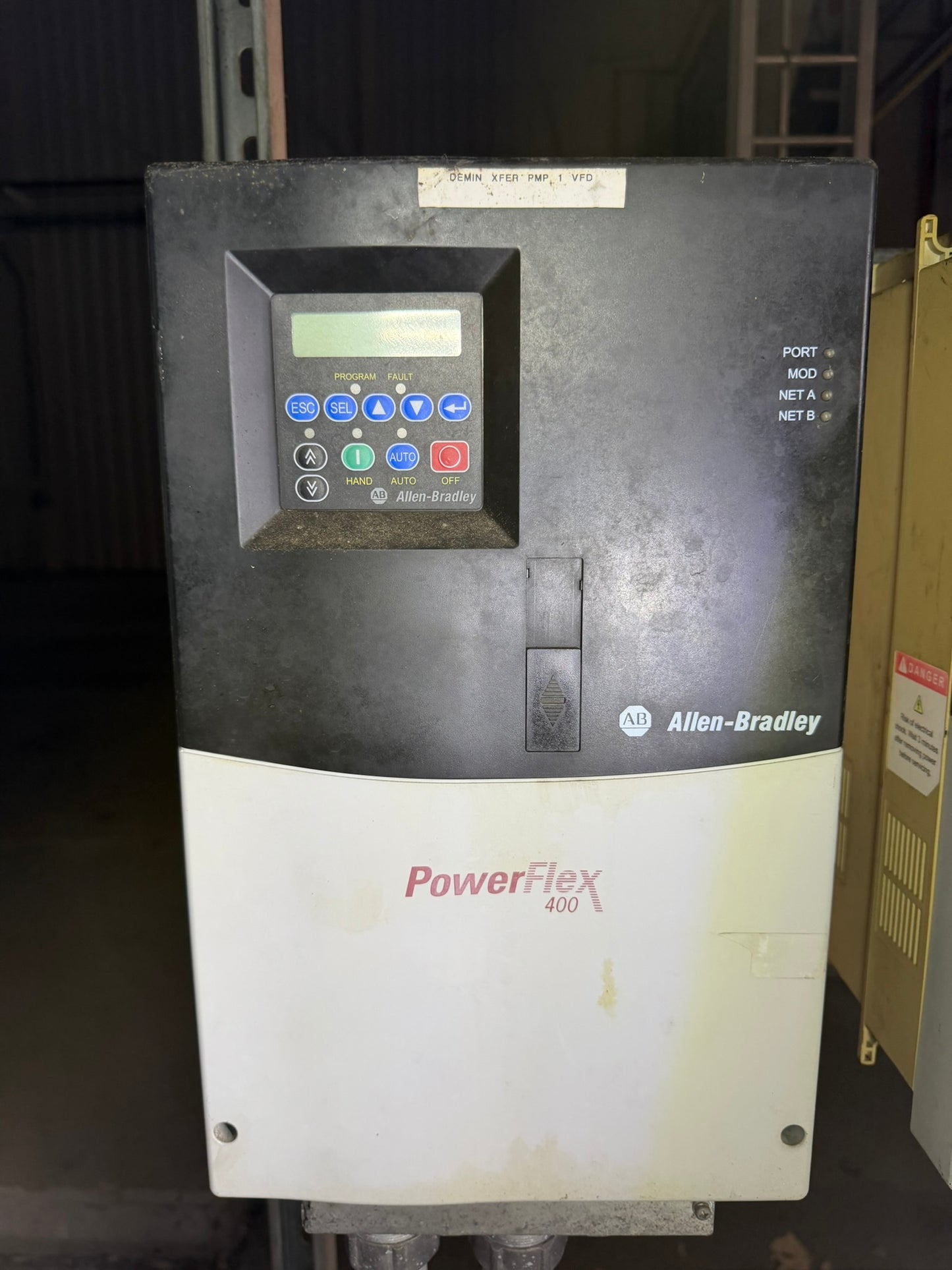 VF-01: 40 hp PowerFlex 400 drive — 22C-D060A103. overview photograph 1.