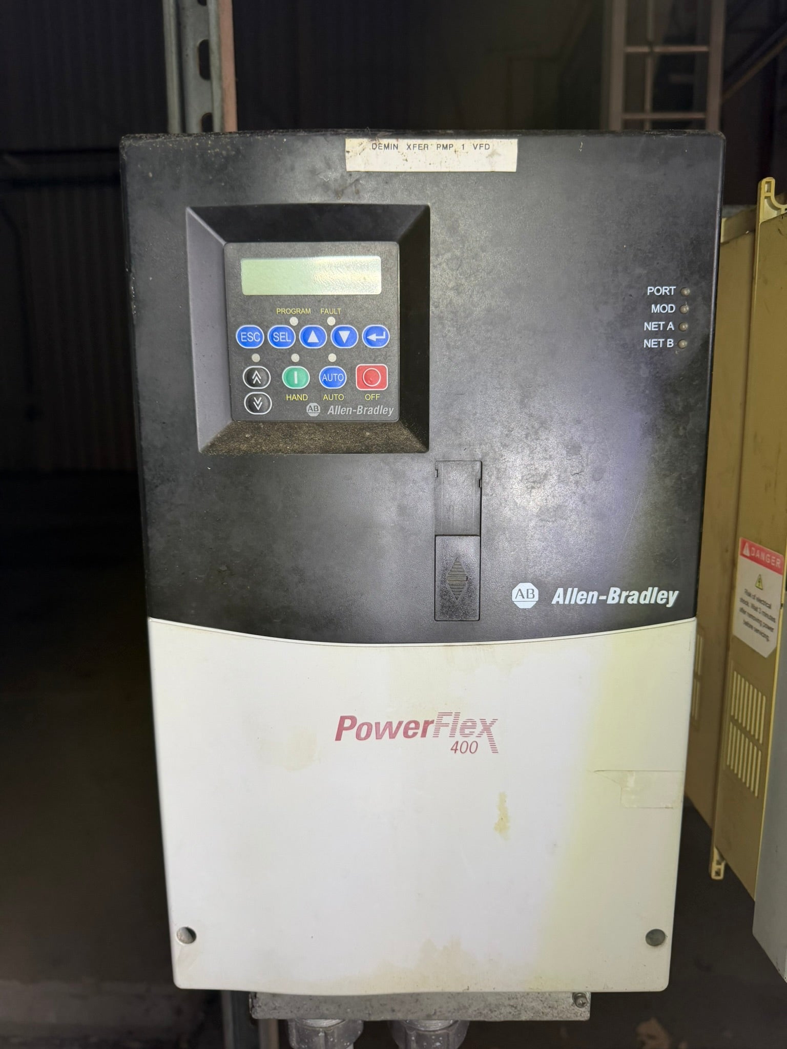 VF-01: 40 hp PowerFlex 400 drive — 22C-D060A103. overview photograph 1.