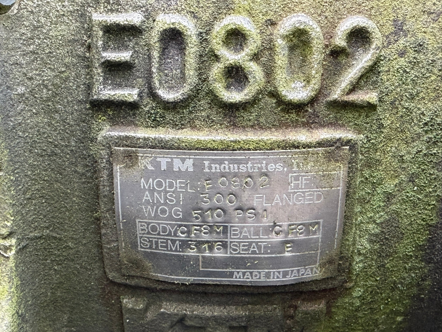 VL-01: KTM 6-inch Class 300 stainless ball valve. nameplate photograph 2.