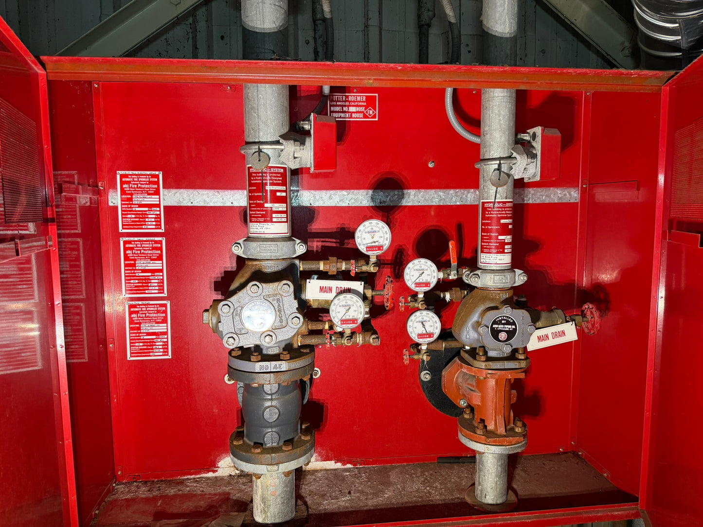 VL-17: Reliable 4-inch alarm check valve. overview photograph 1.