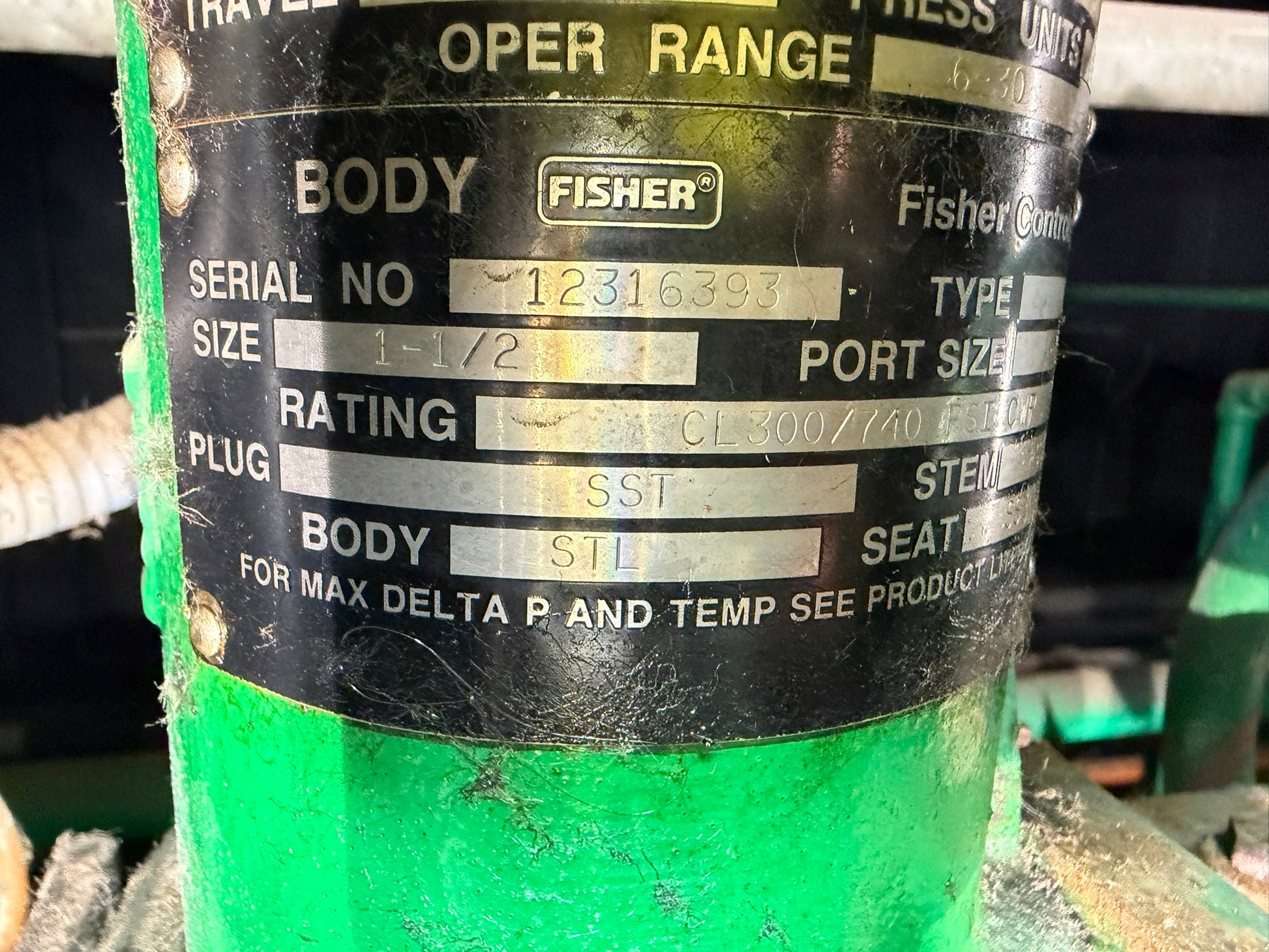 VL-25: Fisher 1-1/2-inch ET control valve with handwheel. detail photograph 3.