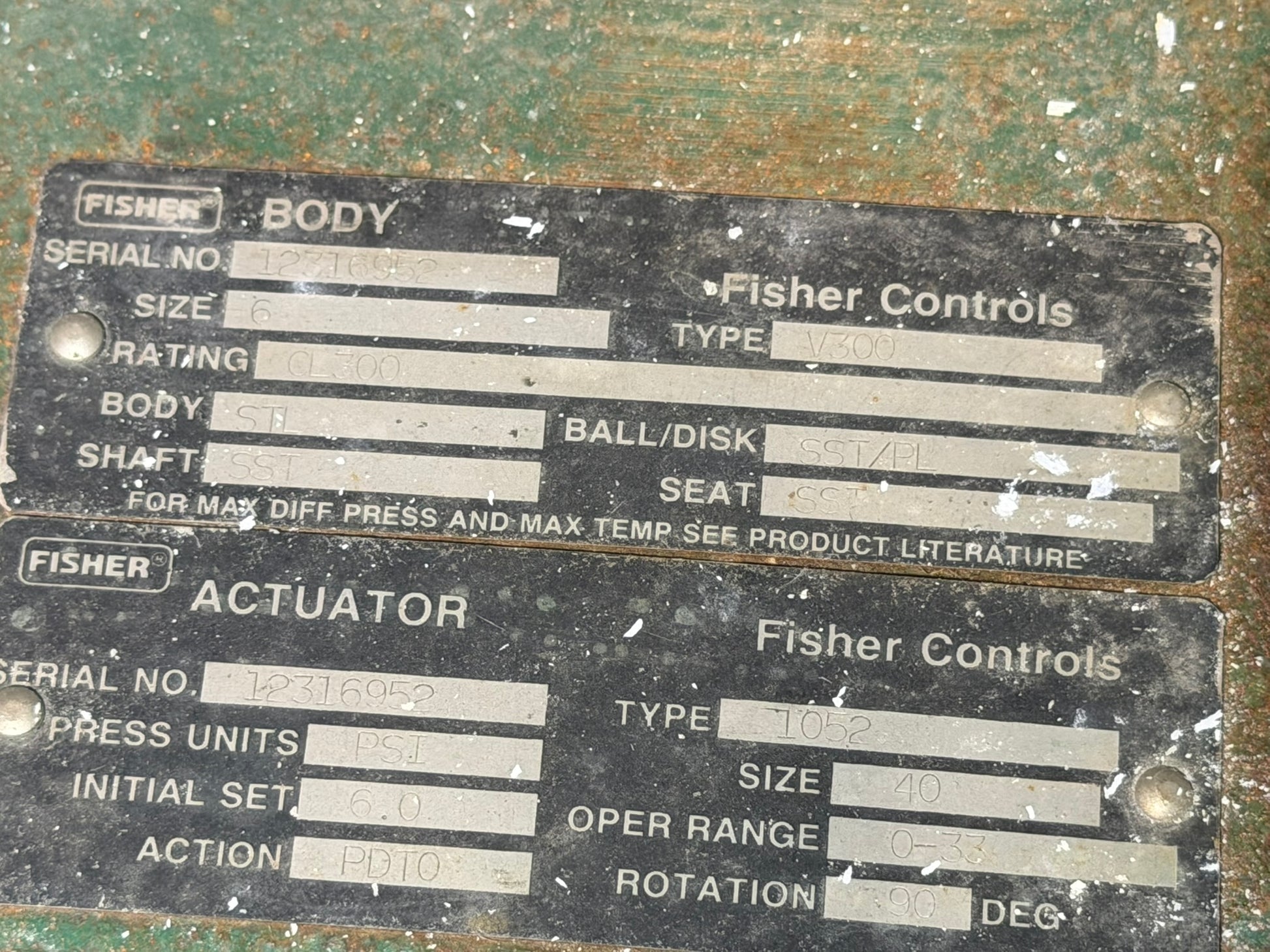VL-29: Fisher 6-inch V300 rotary control valve. nameplate photograph 2.