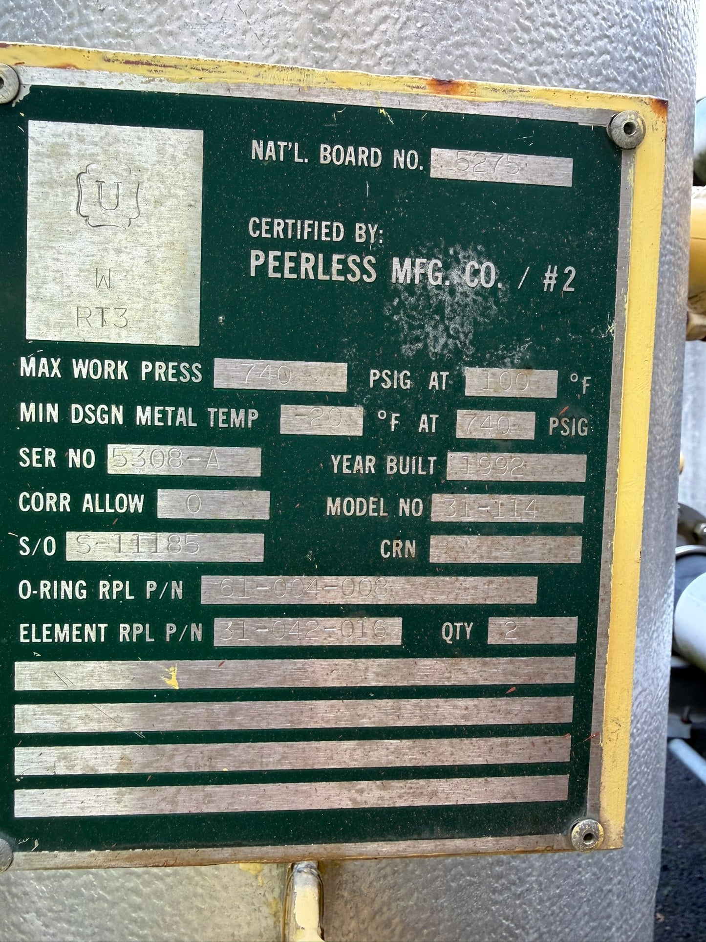 WT-01: Peerless 31-114 vertical gas filter vessel. nameplate photograph 2.